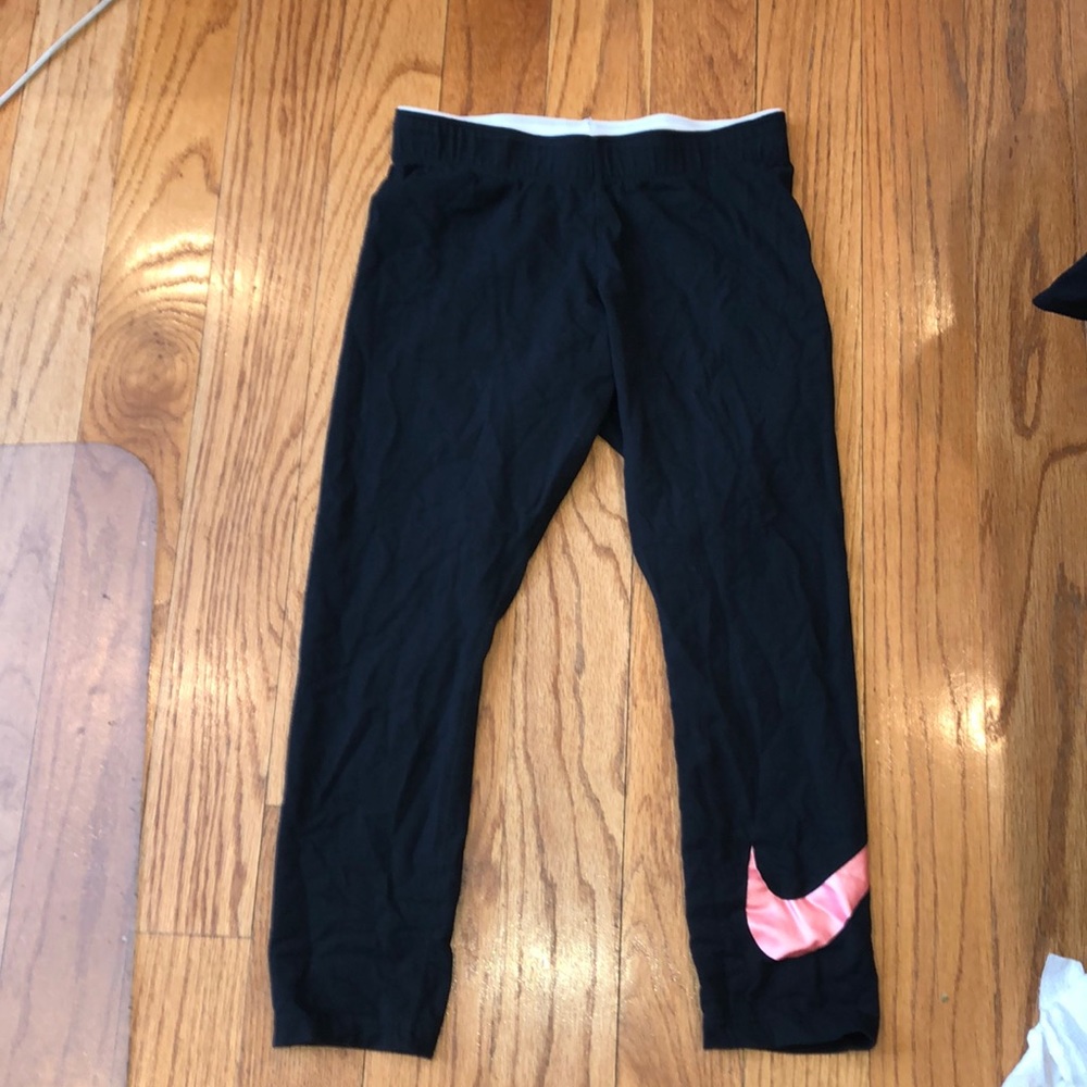 women’s Nike work out leggings